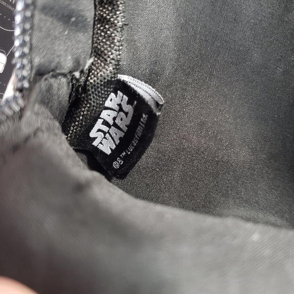 Bioworld Mandalorion Grogu The Child Convertible Crossbody Wristlet Belt Bag New - Picture 12 of 15